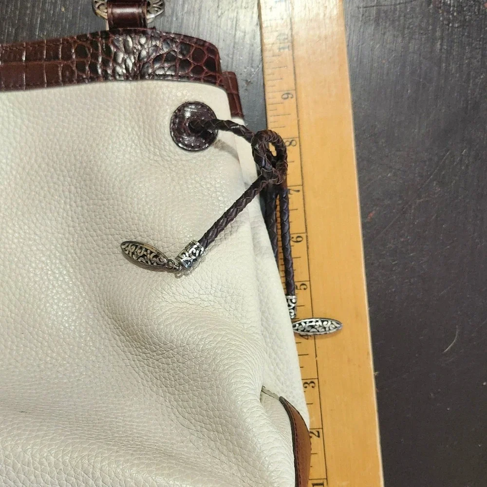 Brighton Shoulder Bag Hand Bag Medium White Brown Leather Heart Shapes Details